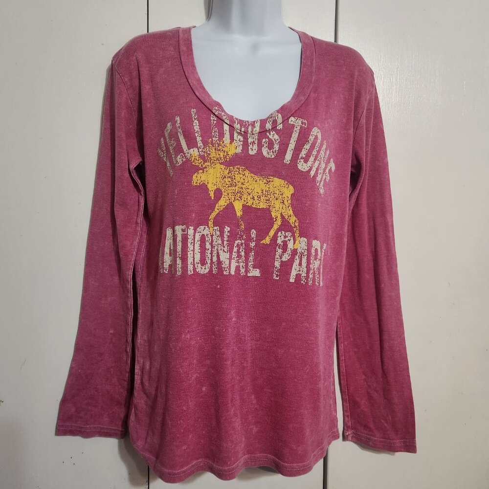 TechStyles Yellowstone National Park Shirt XL Pink Acid Wash Long Sleeve Moose